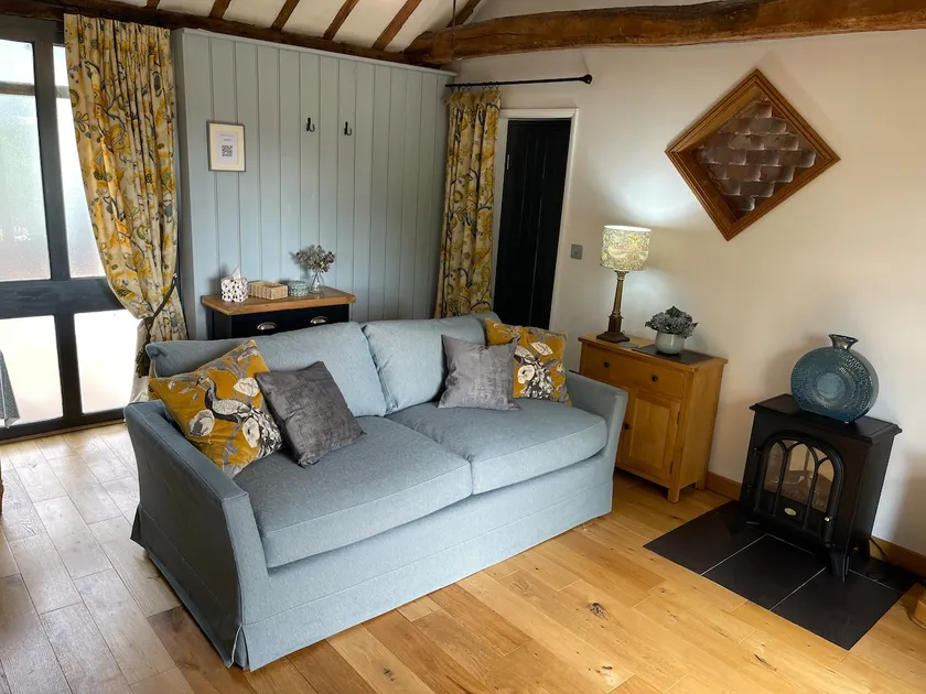 The Tack Room pet friendly boutique apartment - Image 1