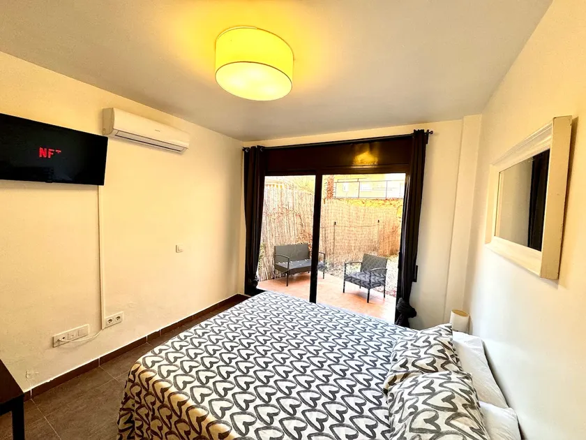 Large apartment with a terrace and lots of sun B22 - Image 1