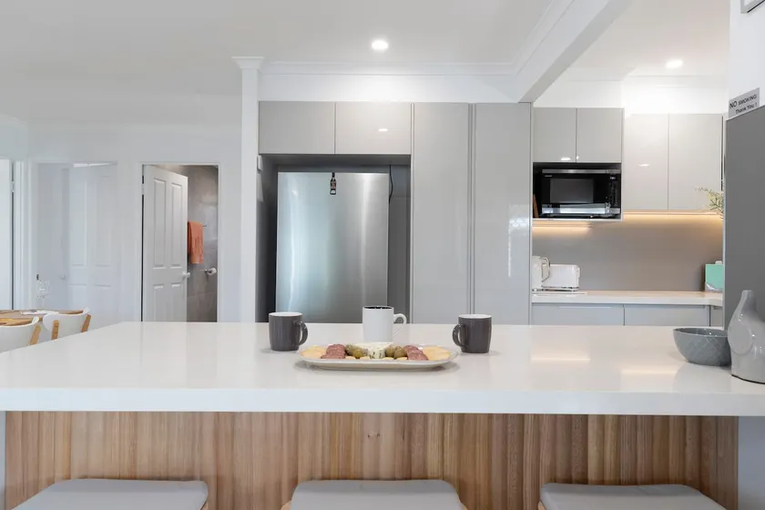 Silver Sky | Modern Comfort by Maroochy River - Image 1