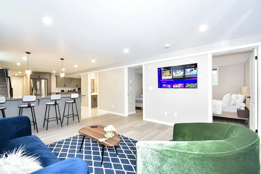 Opulent 2 bedrooms apartment - Image 1