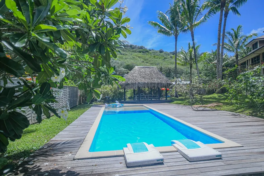 Le Coco Eden House - Garden and Pool - Image 1