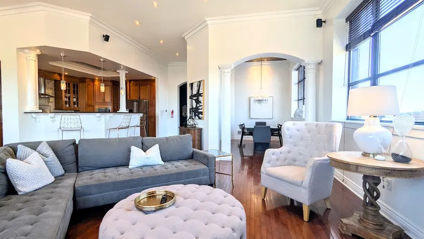 Blues Fest + Art Hop Wknd | 3,000 SqFt Penthouse - Image 1