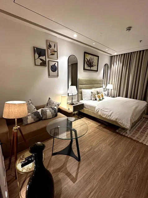 Joystreet's Most Premier Studio Apt with kitchen - Image 1