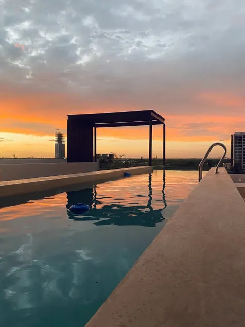 Private pool, gym & panoramic rooftop Oasis - Image 1