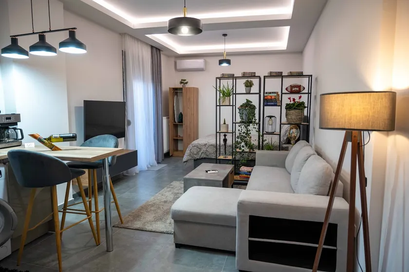 Ina's Crib - Image 1