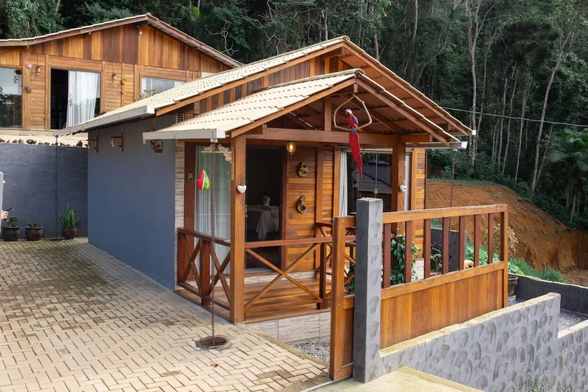 Romantic Chalet, 10 km from the Lagarto Route - Image 1