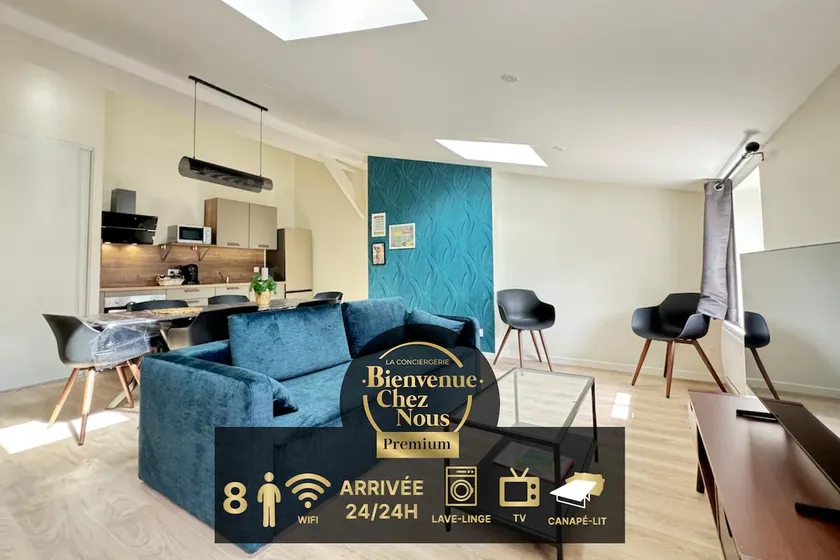 Spacious 8-bed apartment in the center of Riom - Image 1