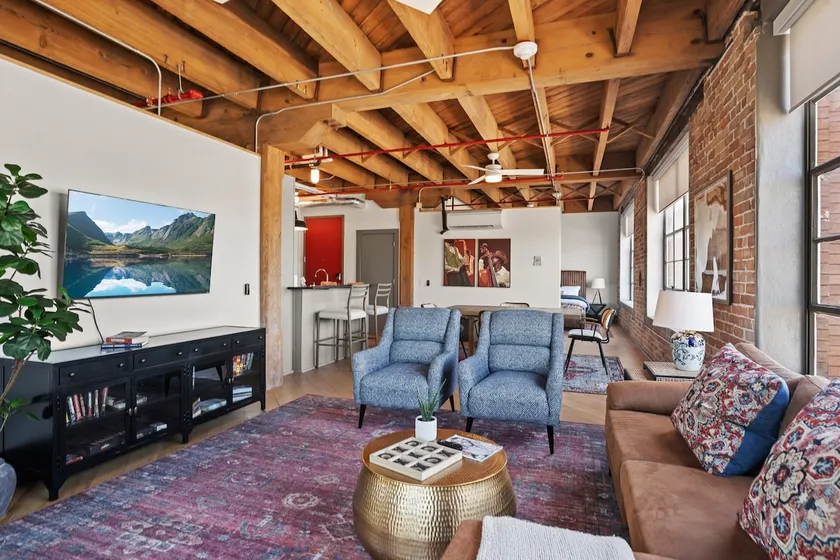 The Downtown Komp Building Condo - Image 1