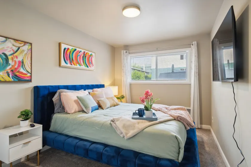 Vibrant 2bd- Stroll SEA Space Needle - Image 1
