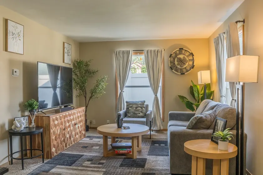 Cozy Home in Minneapolis - Image 1