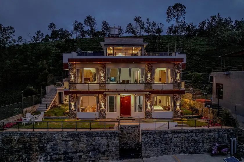 Xplore Indo | 5 BR Luxury Villa in Kotagiri - Image 1