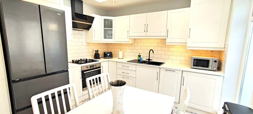 Cute and Cozy City Centre House - Image 1
