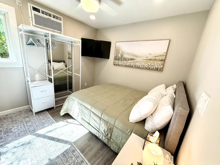 Tiny Home in Golden - Image 1