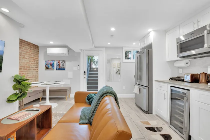 Modern Apartment in Union Market DC - Image 1