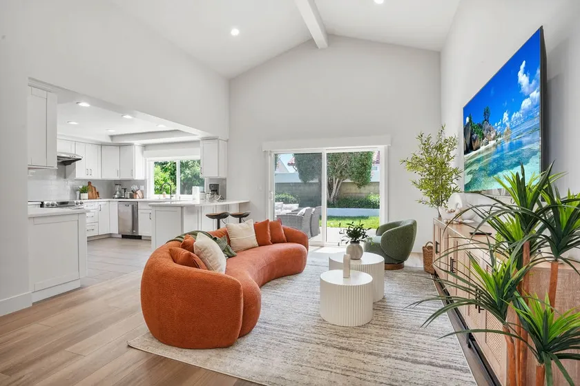 Coastal Getaway: 4BR Huntington B near Surf & Sun! - Image 1