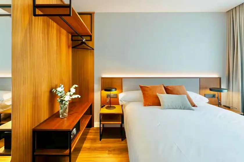 Large Apartment with Unique Style - Image 1