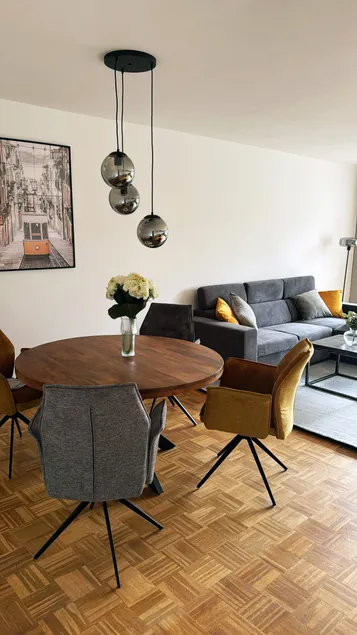 80 m2 | near the fair and MHH | free parking - Image 1