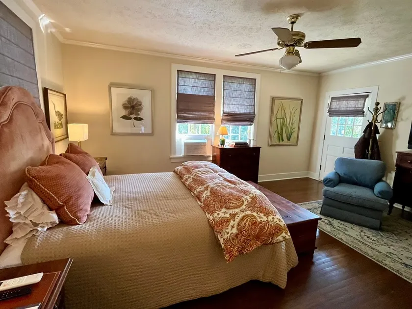 ~Historic Hillstone~ Private Suite - Image 1