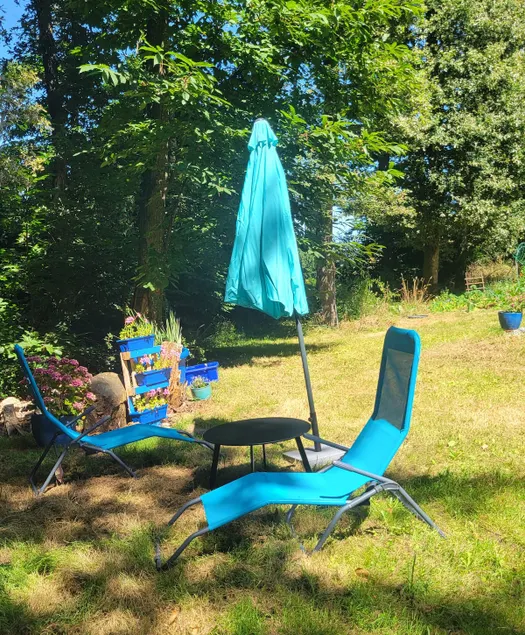 La Gacilly ”Aux pots bleus” - Image 1