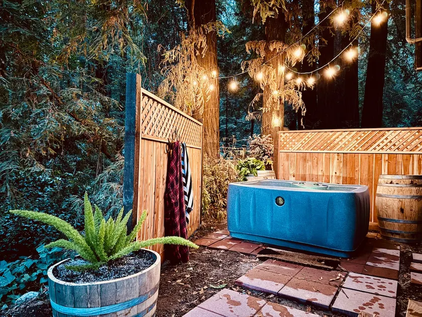Fernwood Forest Cottage - Image 1