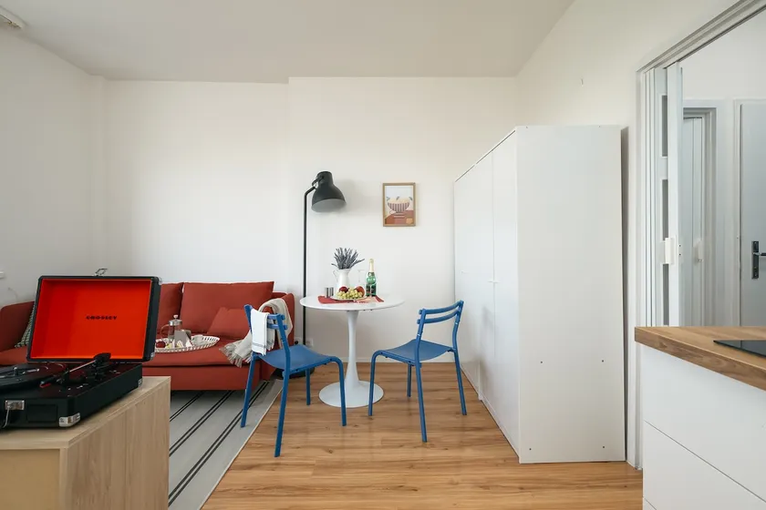 Retro Retreat: Steps from Vyšehrad castle!CENTRE! - Image 1
