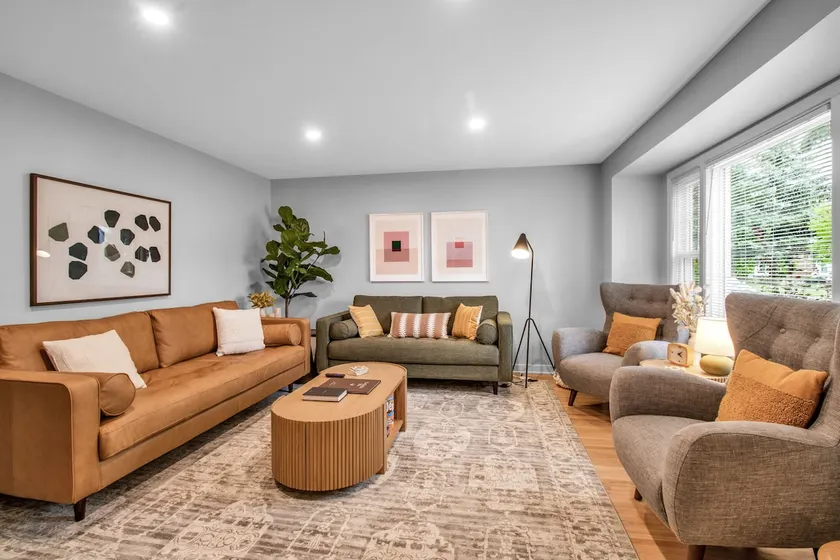 Family Home, King Beds, EV Charger, WFH, AC - Image 1