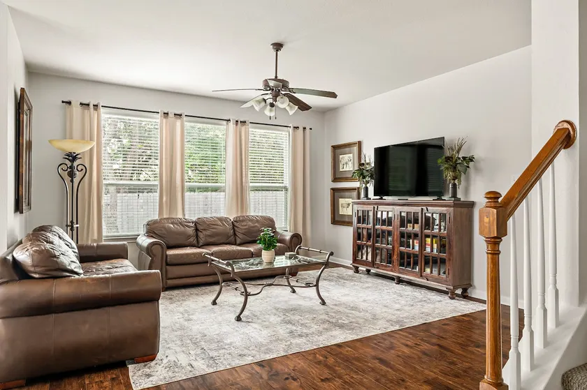 Cozy Home by Downtown Round Rock - Image 1