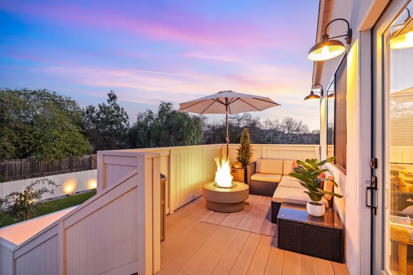 The Coral House - Gorgeous Apt.+Grill+Fire pit +EV - Image 1