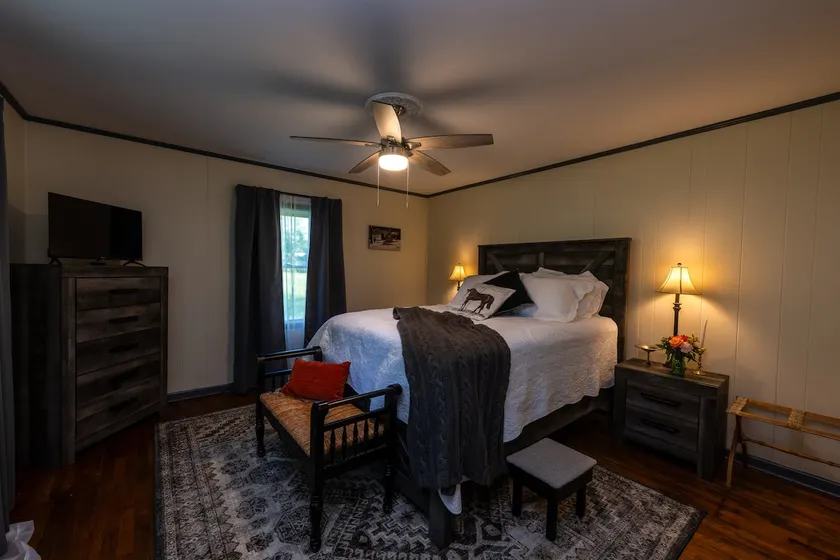Downtown | Rural Charm | Fast WiFi |10 Minutes RRG - Image 1