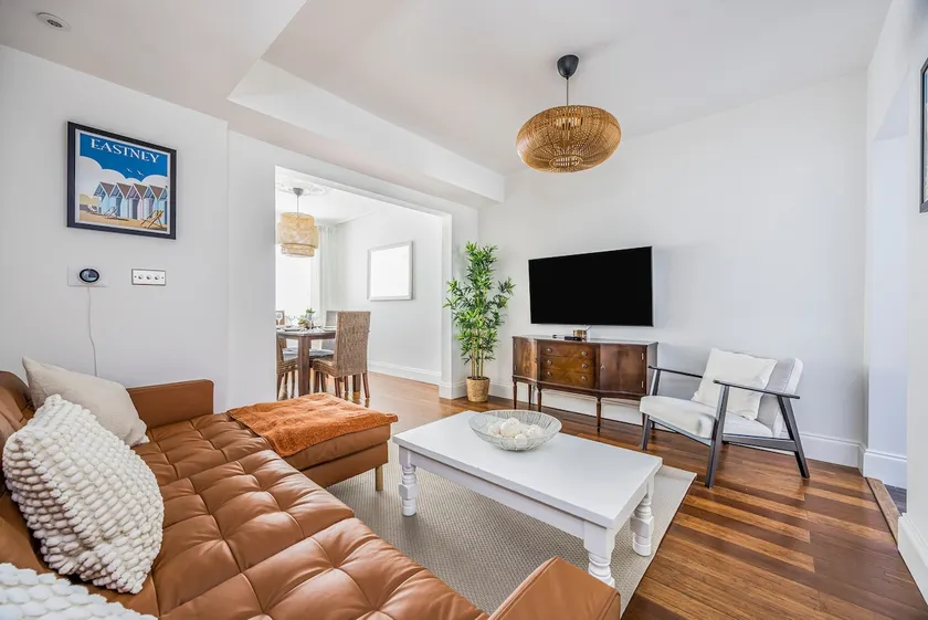 Beautiful Southsea Family Home | Pass The Keys - Image 1