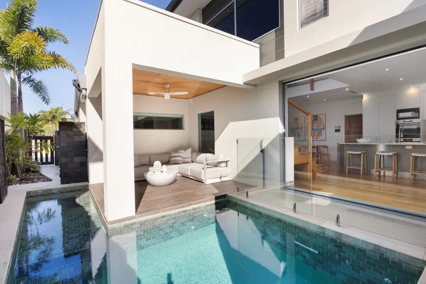 Surfside Villa - 50m to beach access, heated pool - Image 1