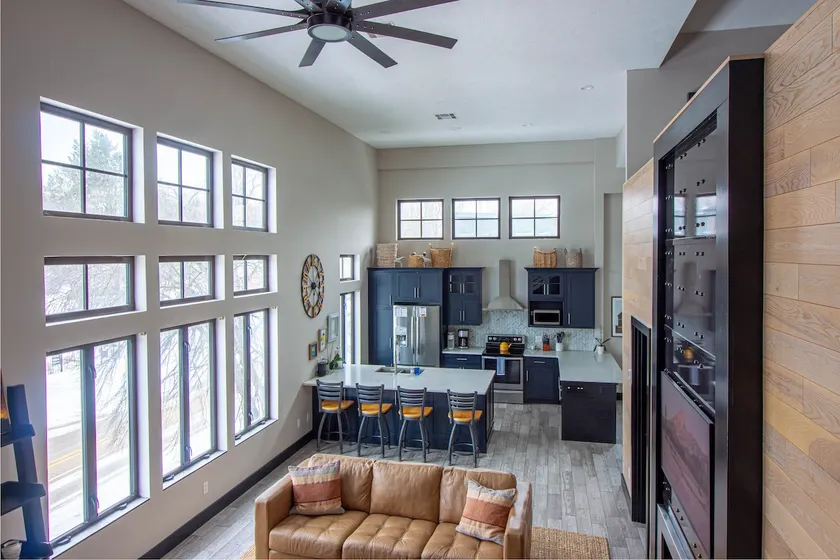 Modern, Spacious Loft in Douglas | Free Parking - Image 1