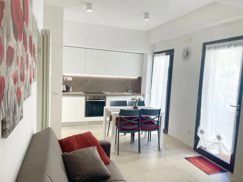 MP home - Image 1