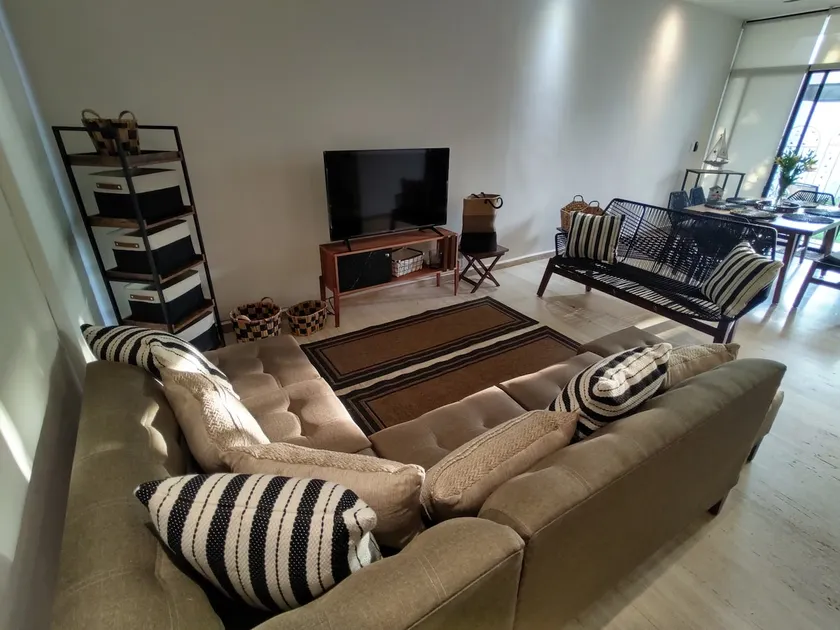 Acacias Residence - Image 1