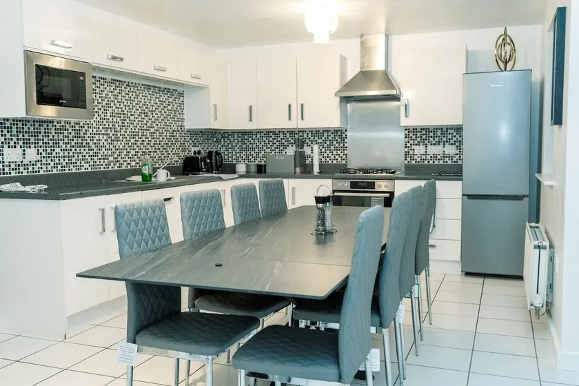 The Grace House Entire 4bed detached - Image 1