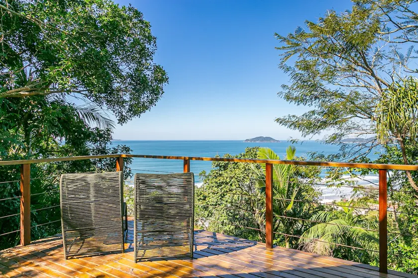 Cottage with heated hot tub, fireplace and SEA VIEW - Image 1