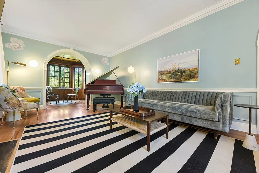 Historic Home with Baby Grand Piano & Library - Image 1