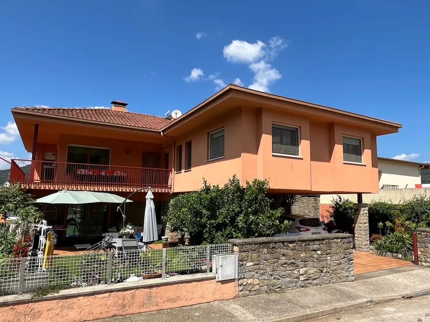 House in La Garrotxa. - Image 1