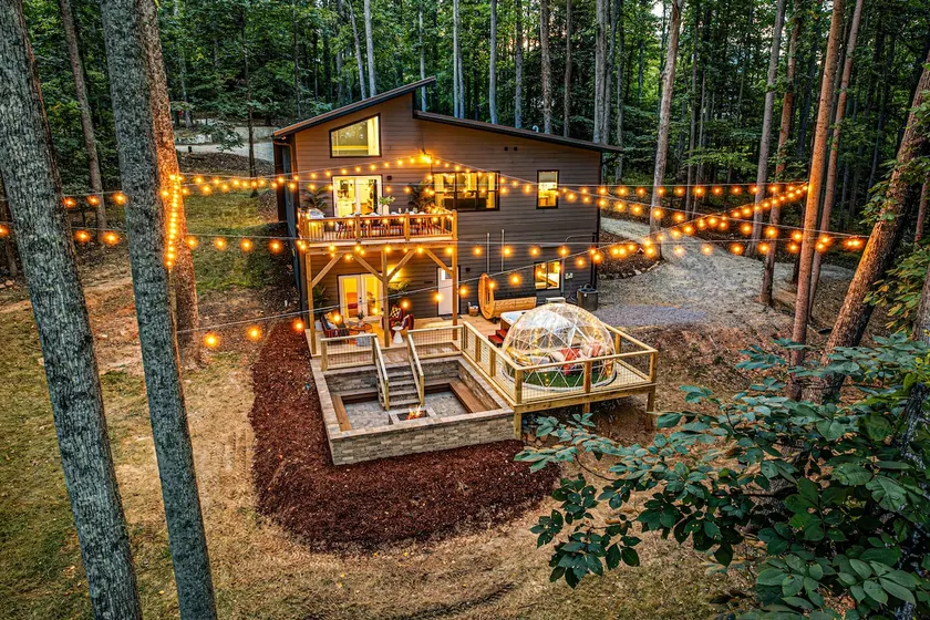 Lamplighter House: Games, Hot Tub, Firepit, Movie - Image 1