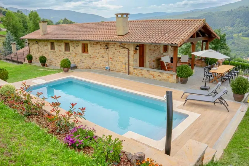 MoM Villa Tinina - Image 1