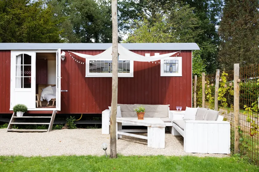 Dreaming away on the Veluwe in a romantic gypsy wagon - Image 1