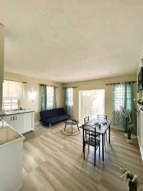Relaxing 2 Bedrooms Apt with Ocean View - Image 1