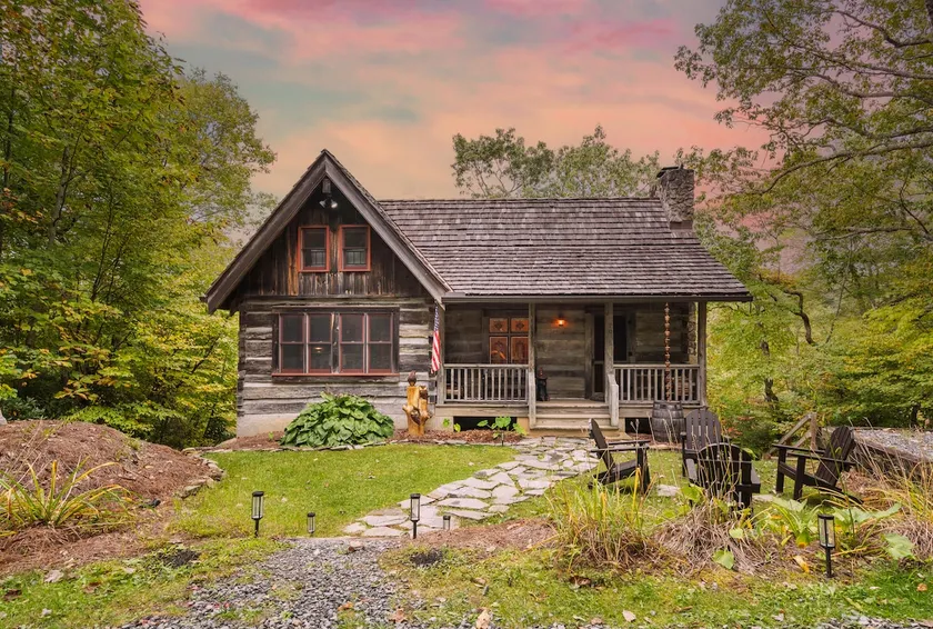 Mountain Charm, Modern Luxury | Linville Falls - Image 1