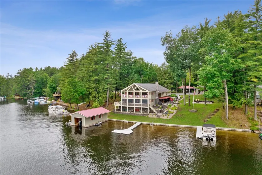 Lakefront Lodge | 6BR, Dock, Fire Pit, Sleeps 14 - Image 1