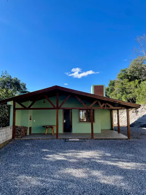 Family house near a winery - Image 1