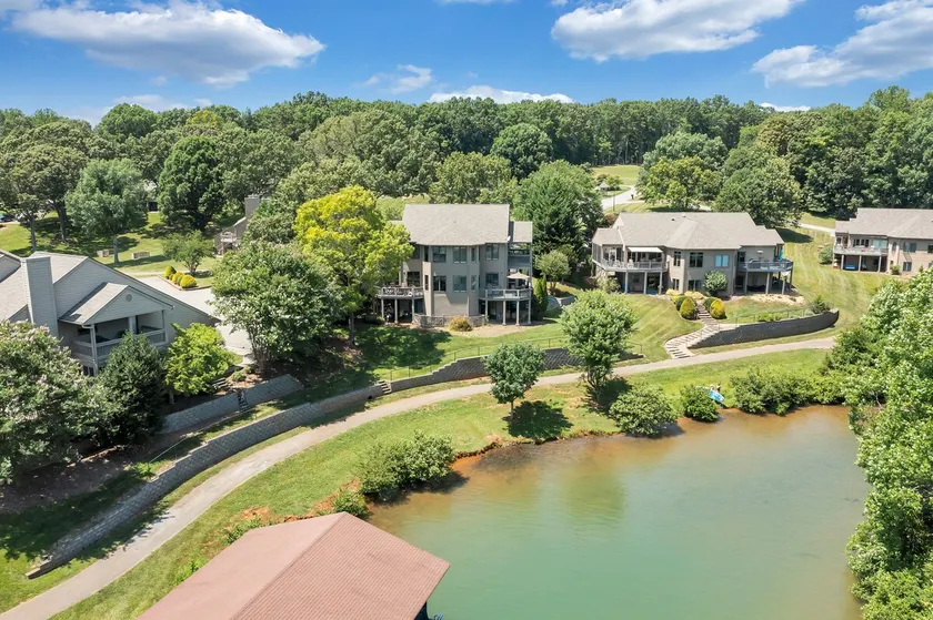 Mountain Lake Townhome Huddlesto - Image 1