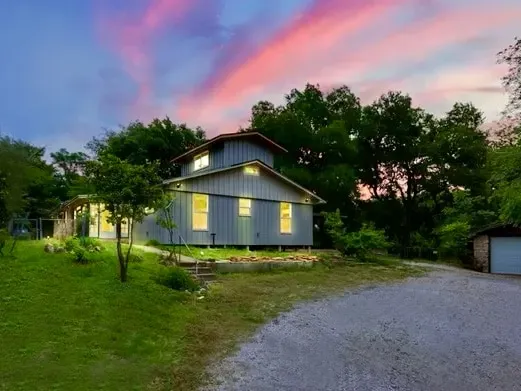 Mini Farm Treetop Loft - Image 1