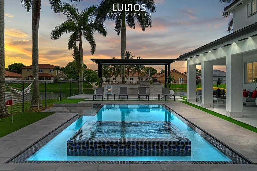 Lakefront Lux Villa w/ Games, Spa, BBQ, Pool & Fun - Image 1