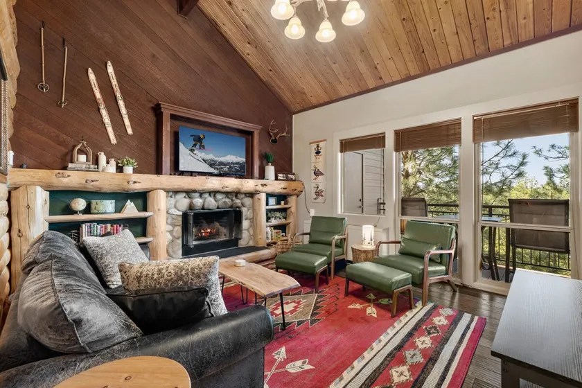 Cozy Cabin in the Pines- 2bd/2br at Seventh Mtn - Image 1