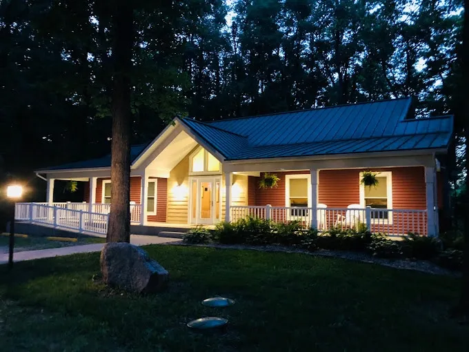Ridge Run Inn - Full Cabin - Image 1